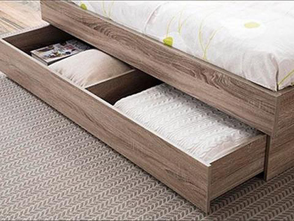 Java Queen Bed with Storage Drawers in Mocha Oak