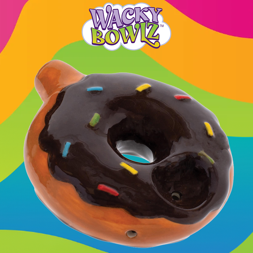 WACKY BOWLZ - 3.5" CHOCOLATE DONUT CERAMIC PIPE - 1CT