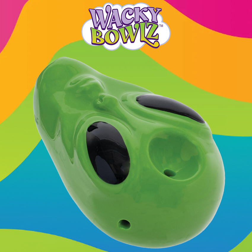 WACKY BOWLZ - 3.5" GREEN ALIEN CERAMIC PIPE - 1CT