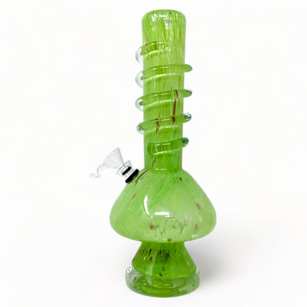 Green Bong Stock Photos and Pictures - 13,182 Images