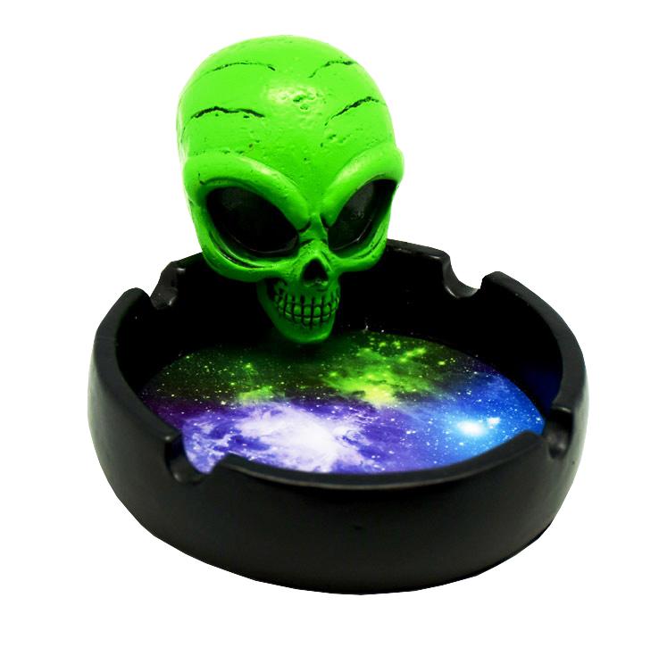  ALIEN HEAD ON GALAXY ASHTRAY 