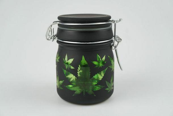 Airtight Glass Stash Jar 5 oz - Black Frosted with Green Leaves