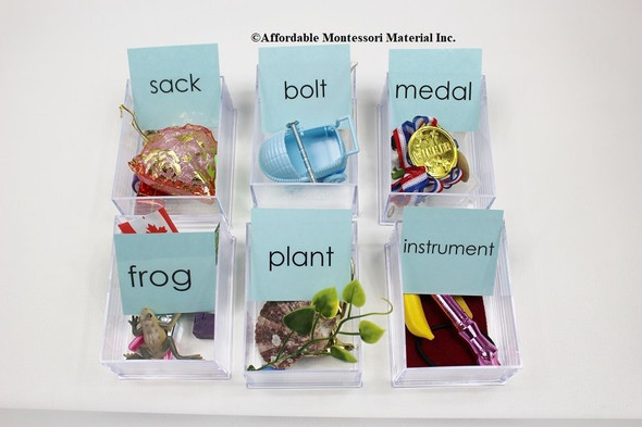 6 Blue Words with 6 objects in a transparent box - 6 sets