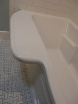 NewEdge Bathtub | bathtub with seat built in the edge