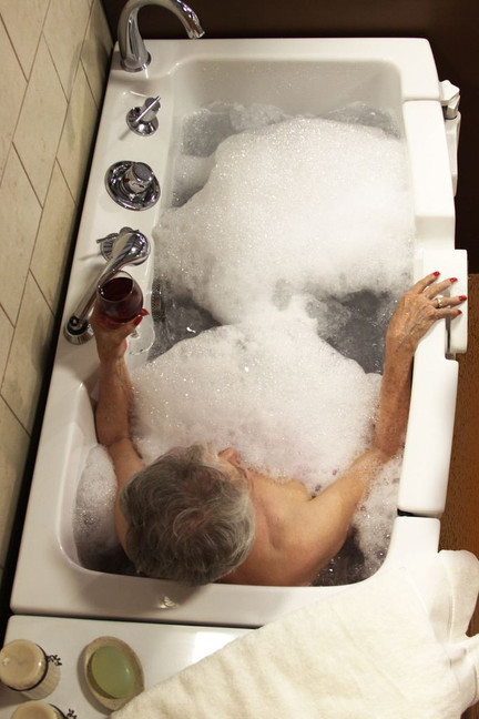 Superior Walk-in Bathtub by Rane Tubs (RM3)