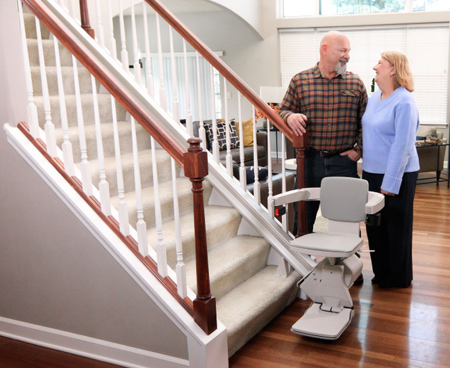 Bruno Elan SRE-5000 indoor stairlift featuring a compact, space-saving design, comfortable padded seat, and dependable battery-powered operation. Engineered for smooth, safe, and reliable stairway travel, the Elan stairlift helps homeowners maintain independence and accessibility while blending seamlessly into residential interiors.