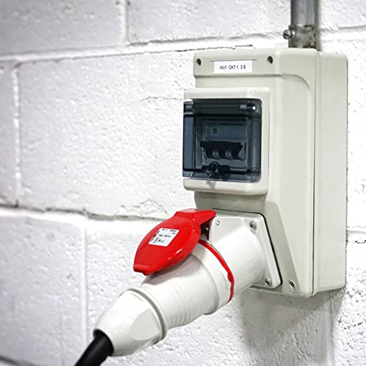 Example of IEC 60309 plugs and connectors used in warehouses