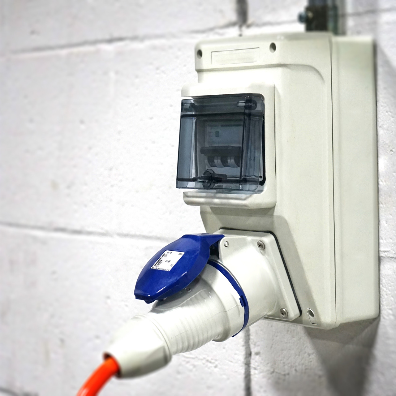 Walther Electric 331306 Pin and Sleeve Connector 30A/32A 3 Wire