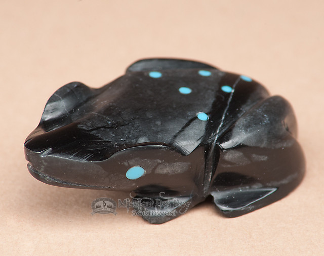 Hand Carved Stone Zuni Fetish -Frog (f49) - Mission Del Rey
