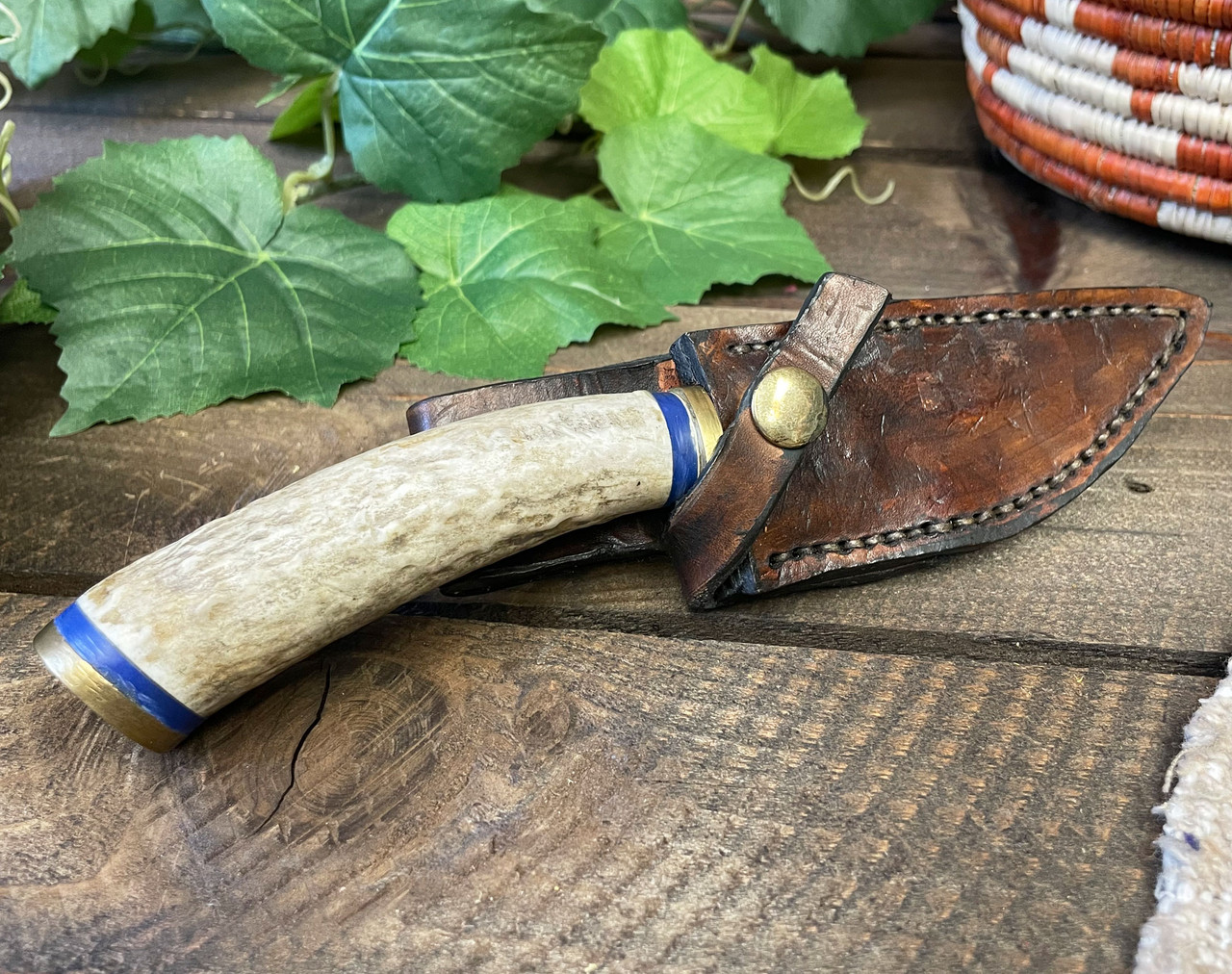 The handy little knife - Horse and Ranch Supply