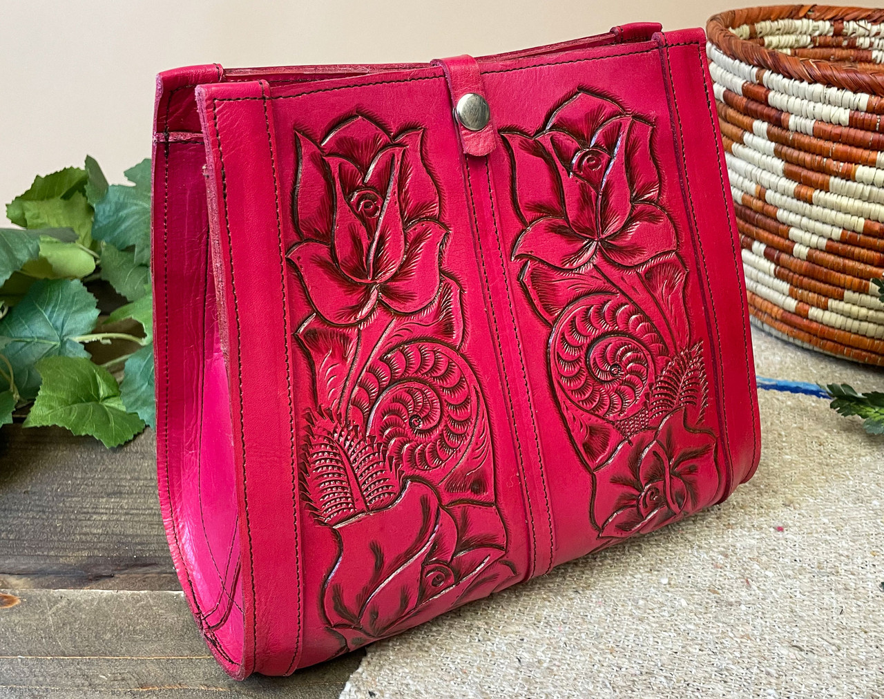 Western Tooled Leather Purse -Pink (p33) Mission Del Rey