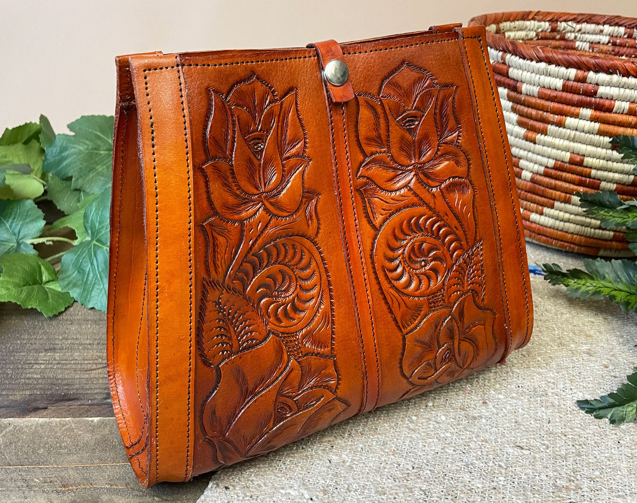 Genuine Tooled Leather Collection Men's Wallet Southwestern Design Cowboys  Best