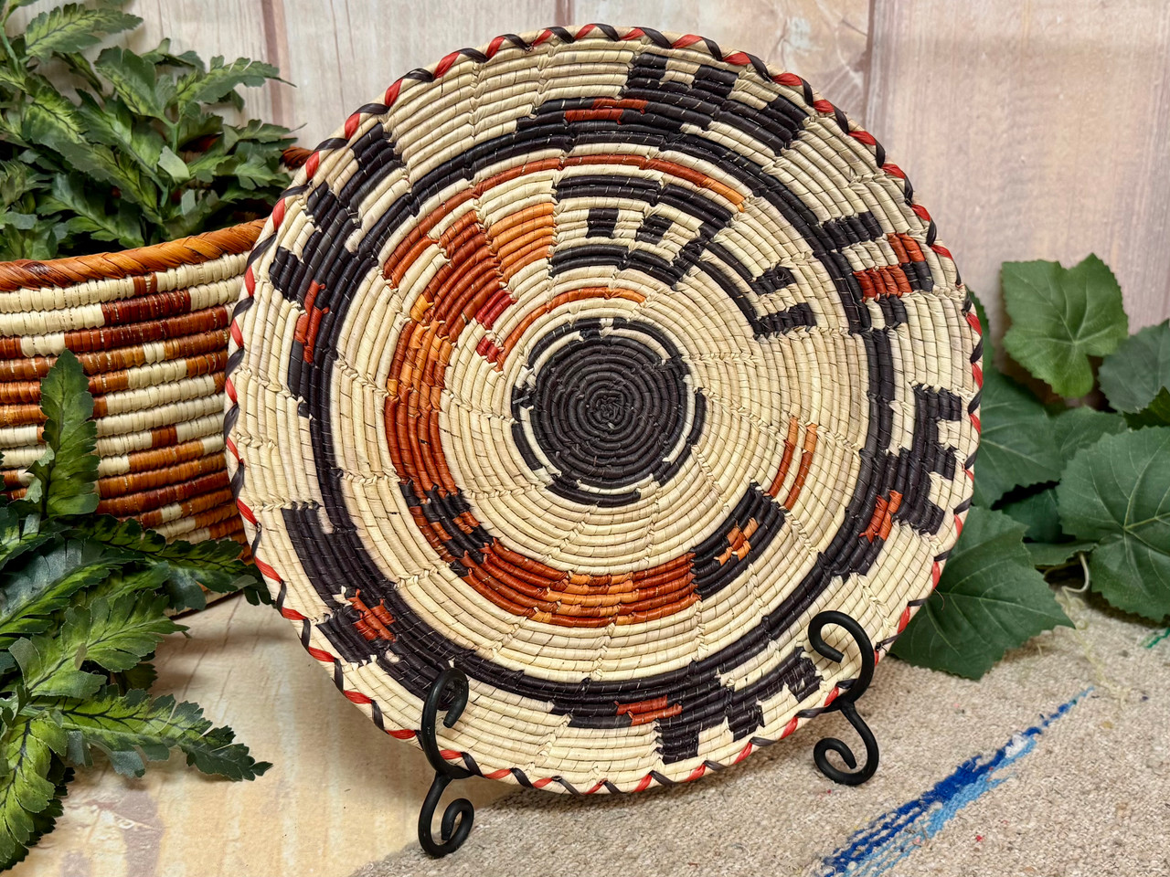 2672❣️ 店舗用　ネイティブアメリカン　オブジェ Native Style Flat Basket & Stand 12