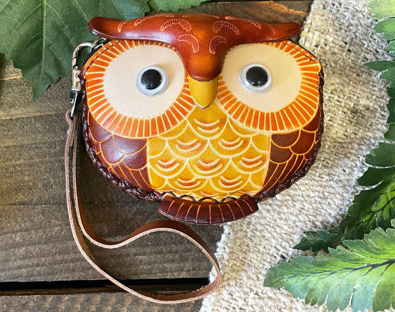 Rustic Western Tooled Leather Coin Purse - Owl Head (31cp116-1brn)