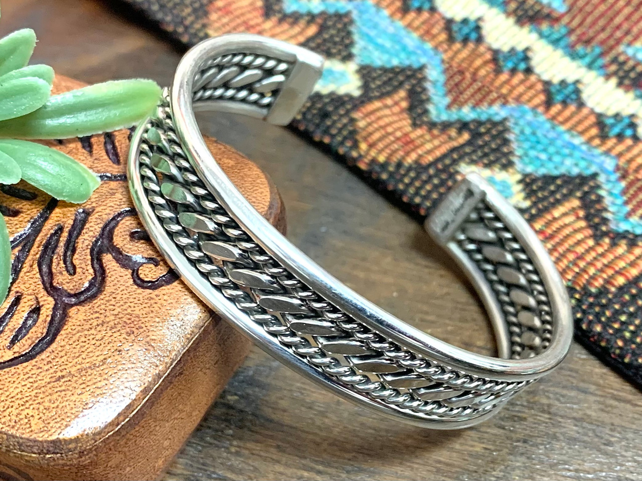 Native American Sterling Silver Bracelet -Navajo (ij526)