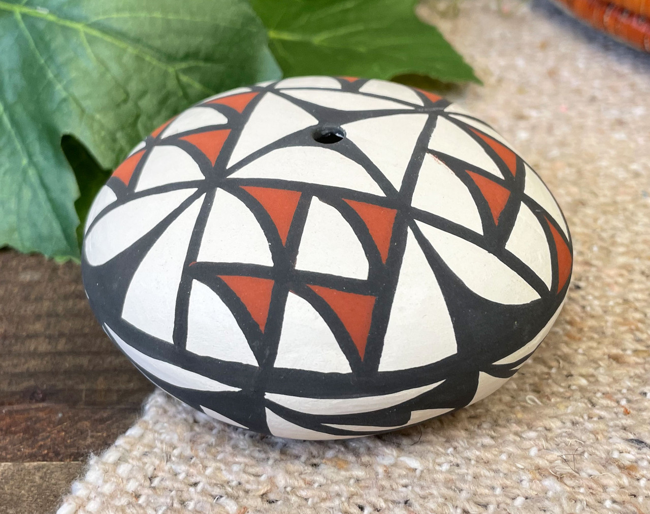 Hand Painted Pottery Seed Pot -Acoma Pueblo (3bc251) - Mission Del