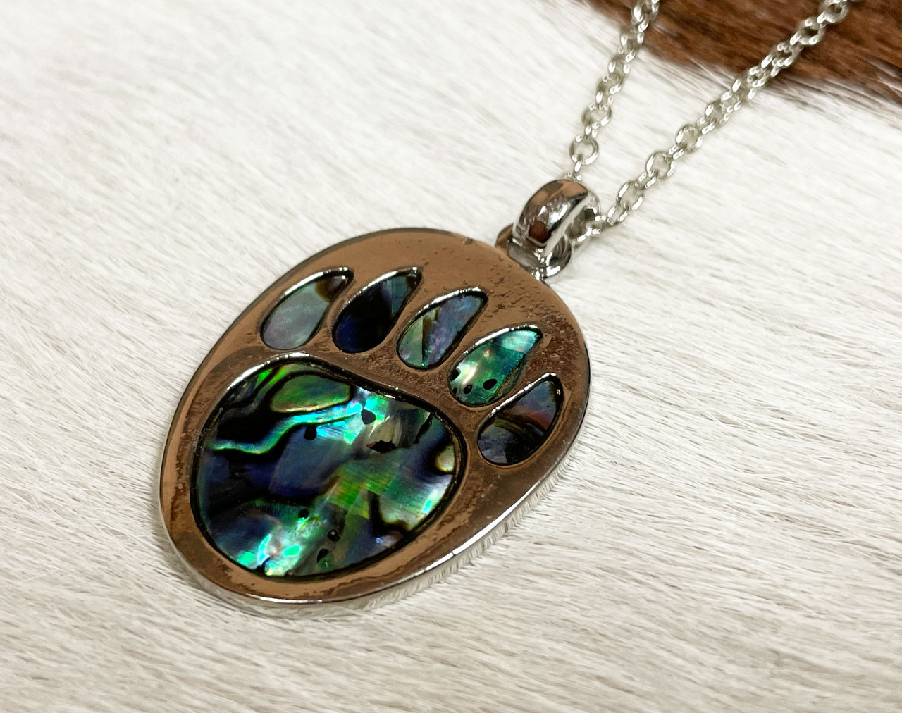 Southwestern Style Pendant Bear Paw 