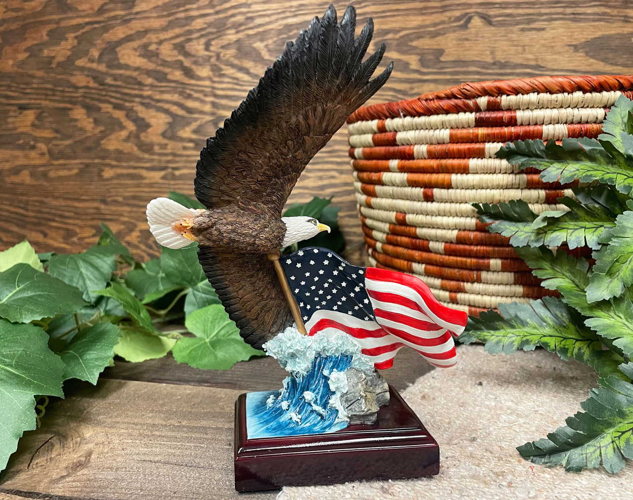 An Eagle with the American Flag Stencil - Art and Wall Stencil - Stencil  Giant