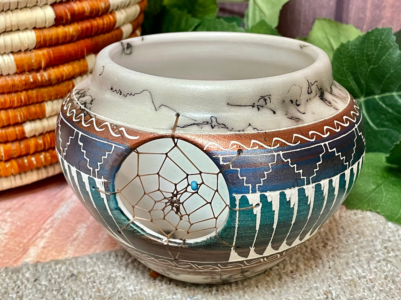 Navajo Indian Dreamcatcher Vase 4