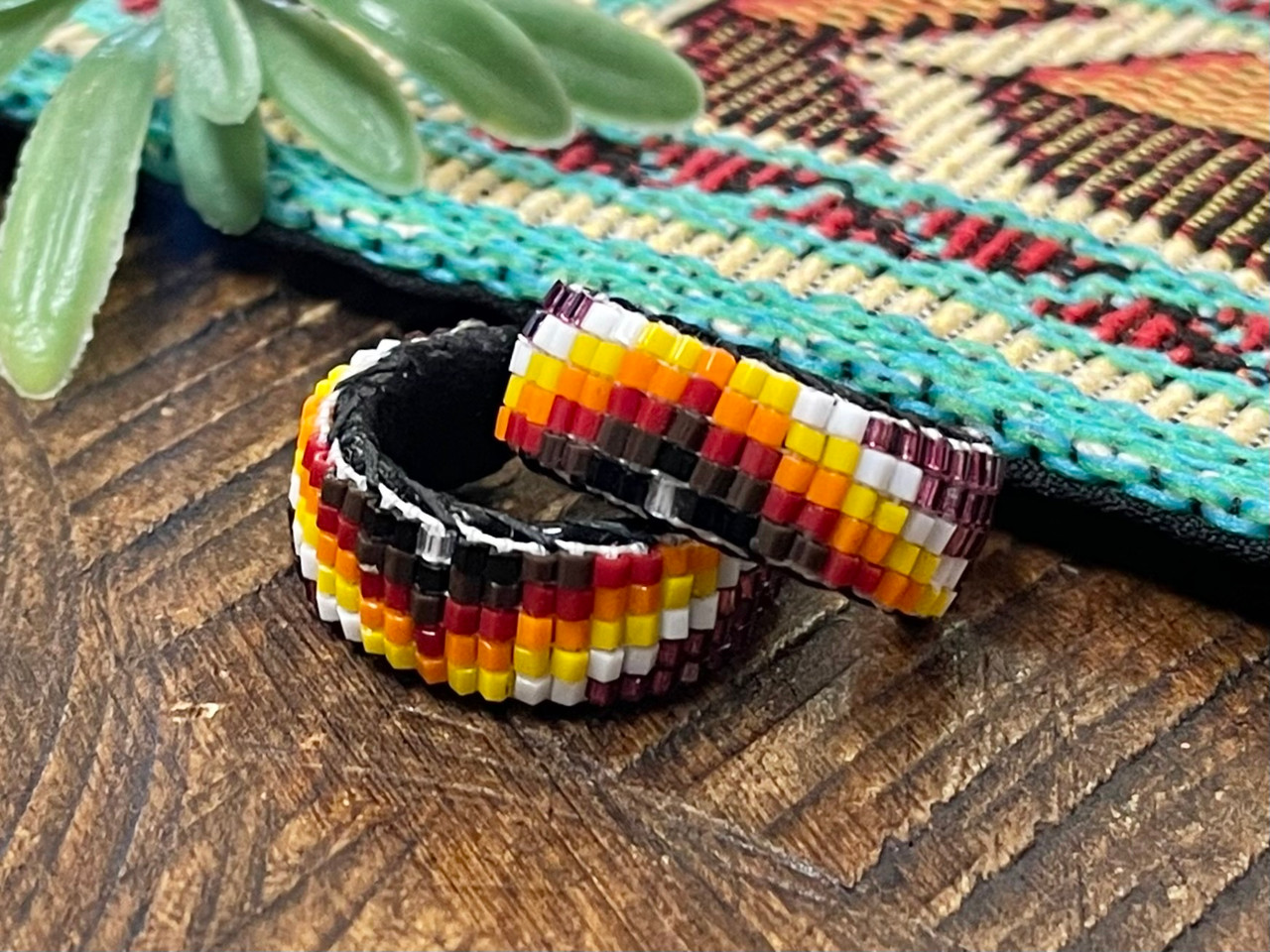 Navajo Indian Seed Bead Hoop Earring (35bc119) - Mission Del Rey
