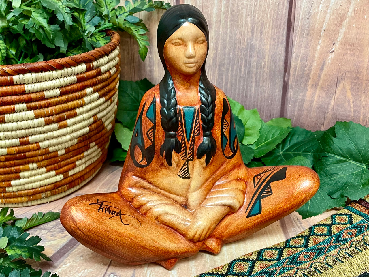 Rustic Ceramic Figure -Sitting Indian Woman (2bc634)