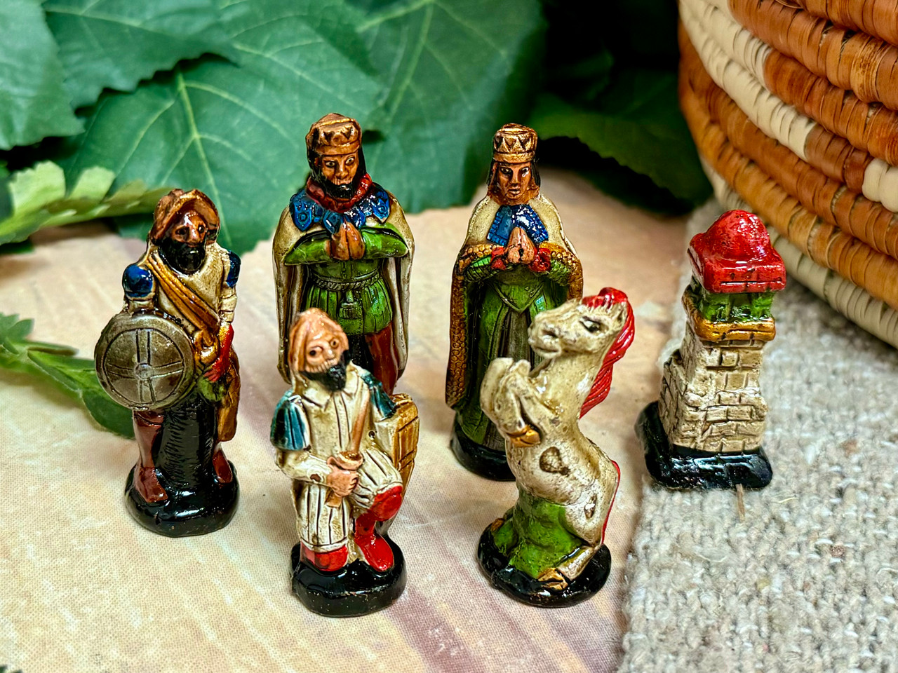 Southwestern Hand Painted Andean Indian Chess Set (12bc327)