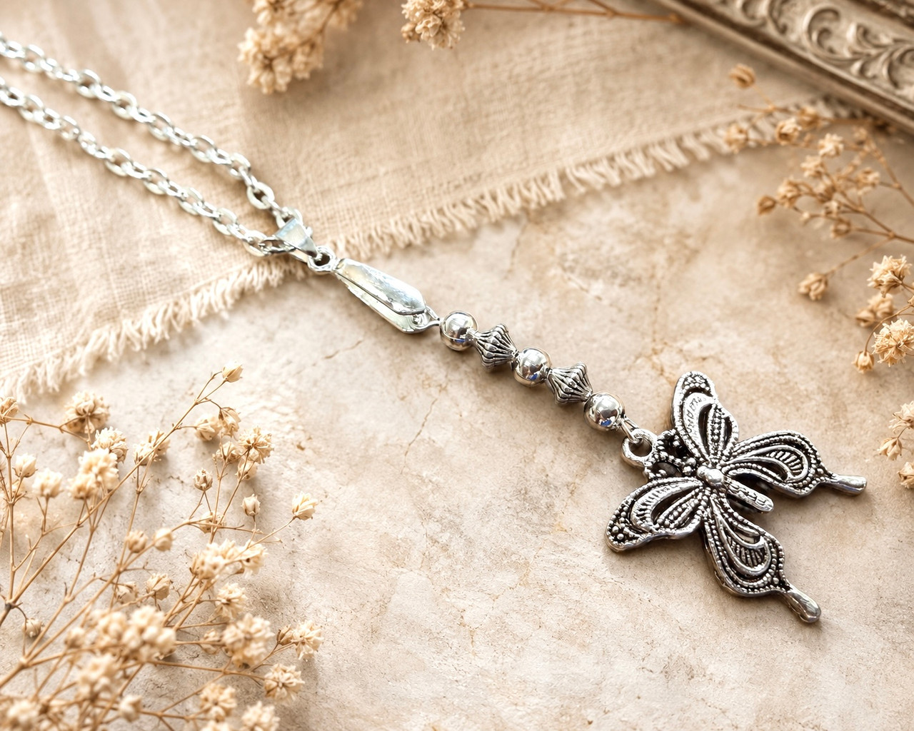 Navajo Silver Chain & Pendant 20