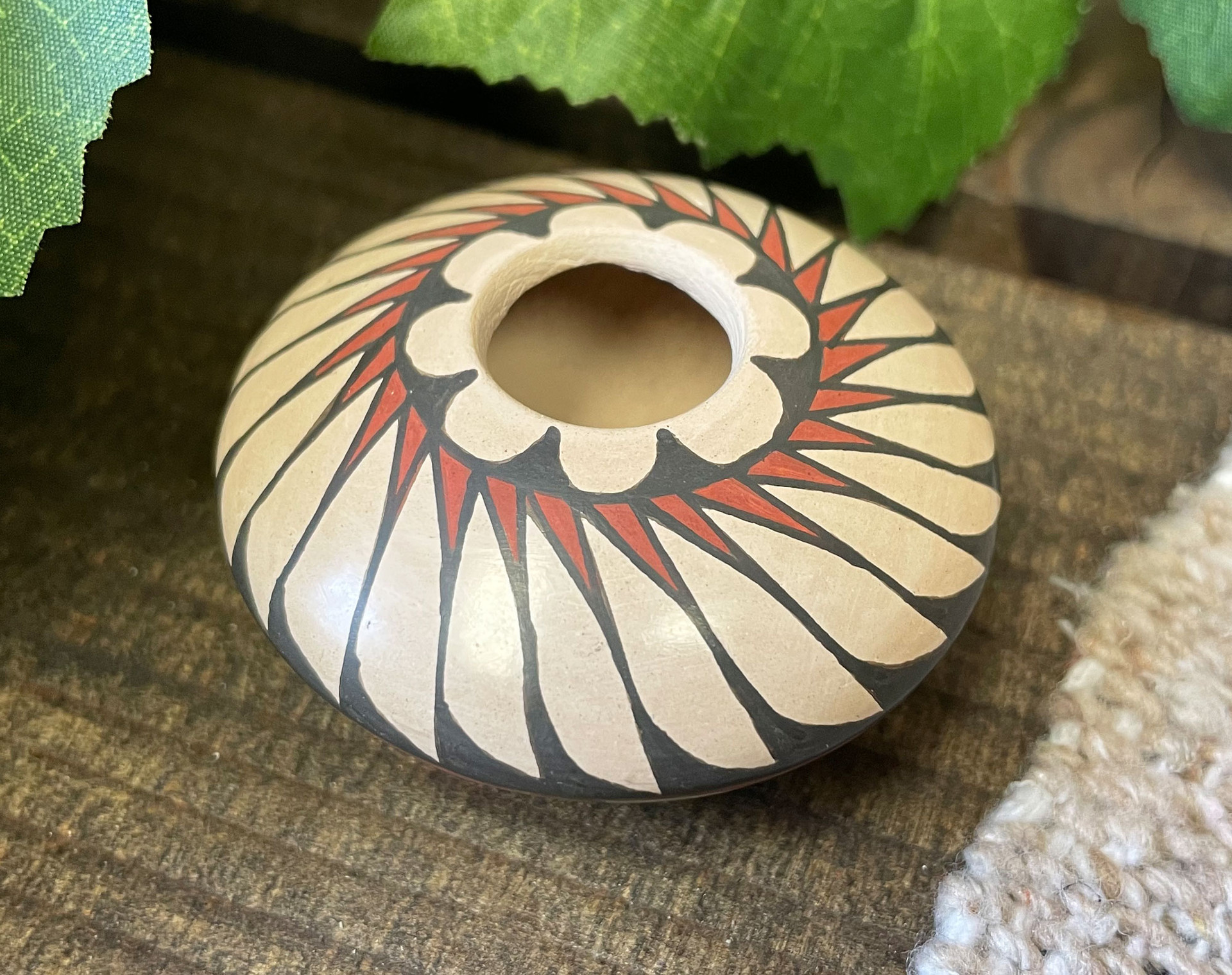 Mata Ortiz Pottery Vase 2x1" Julio Mora (mo37) Mission Del Rey Southwest