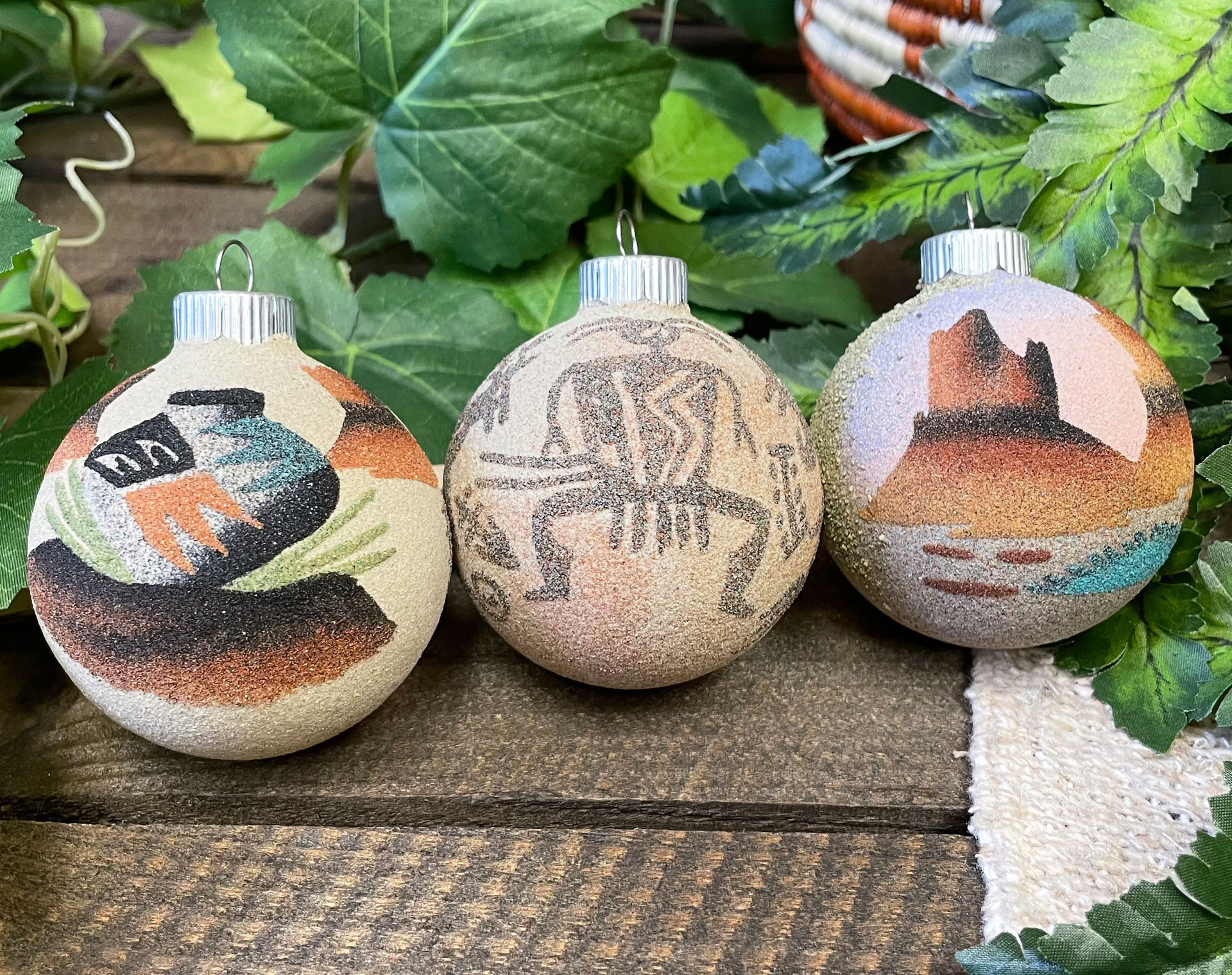 Navajo Indian Sand Painted Christmas Ornament Set (co18) Mission Del