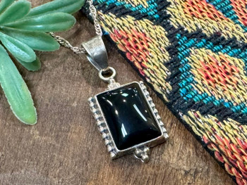 Polished Black Onyx Pendant & Silver Chain 20