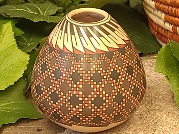 Southwestern Mata Ortiz Pottery Vase