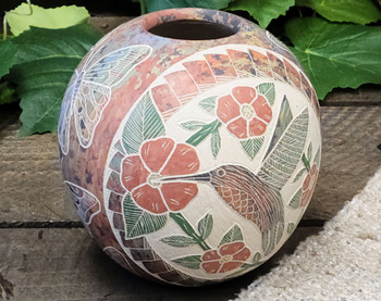 Hummingbird Pattern Mata Ortiz Seed Pot