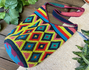 Crocheted Guatemalan Purse w/ Zipper