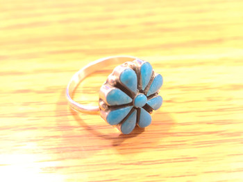 Ario Kantaana, Zuni Ring (65r2)