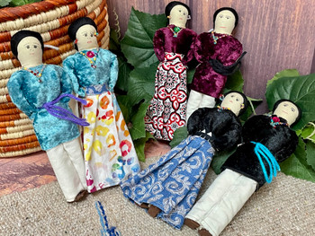 Handcrafted Navajo Indian Doll Set