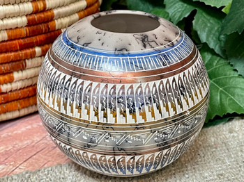 Hand Etched Navajo Horse Hair Vase