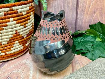 Mata Ortiz Pottery Vase -Swirl