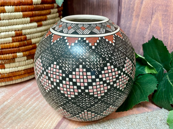 Hand Painted Mata Ortiz Seed Pot