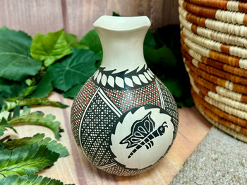 Mata Ortiz Pottery Vase Mata Ortiz Pottery Vase