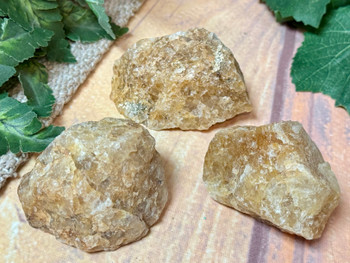 Assorted Iron-Stained Quartz Crystals (220bc14)
