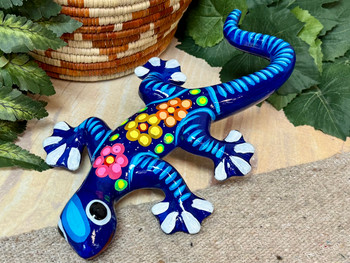 Mexican Hand Painted Clay Pottery Lizard