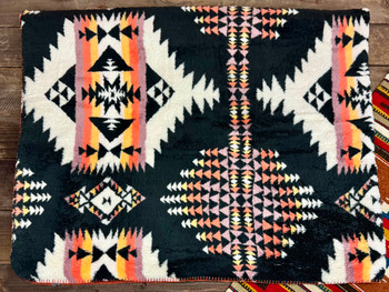 Native Style Sherpa Throw -Black