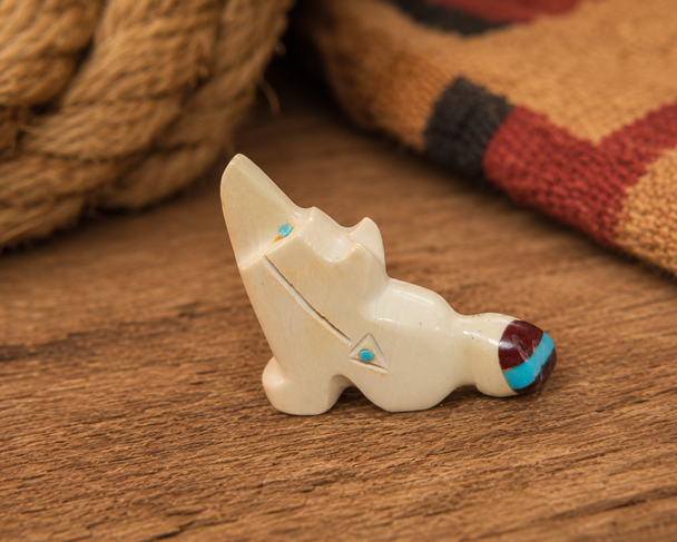 Hand Carved Stone Zuni Fetish -Wolf