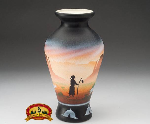 Native American Navajo Pottery Vase 9" -Monuments (v209)