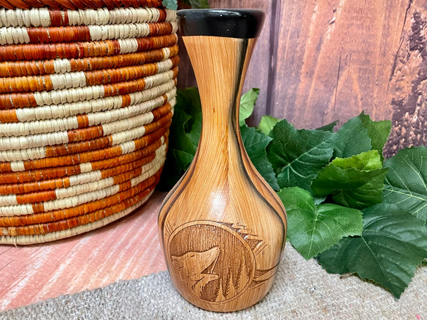 Navajo Woodgrain Painted Pottery