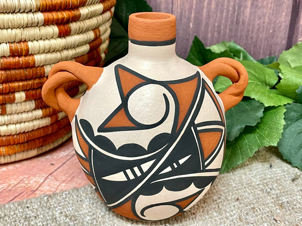 Zuni Pueblo Pottery Vase