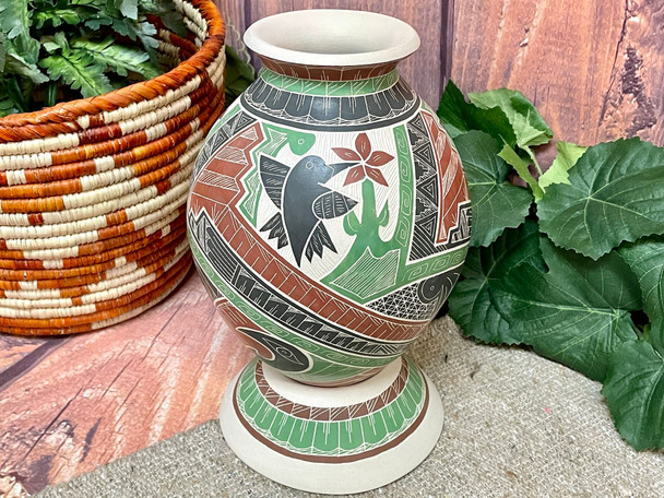 Mata Ortiz Pottery Vase w/ Stand