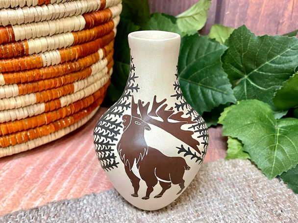 Mata Ortiz Vase-Elk