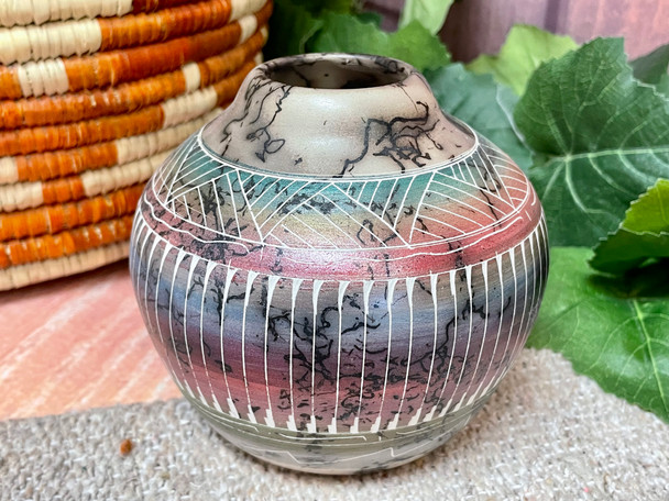 Navajo Horsehair Colorband Pottery Vase