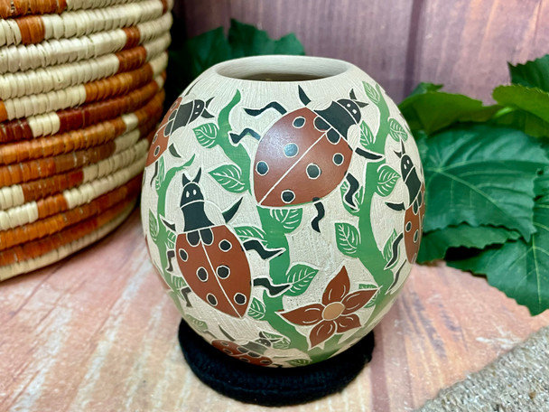 Mata Ortiz Etched Pottery Vase -Ladybug